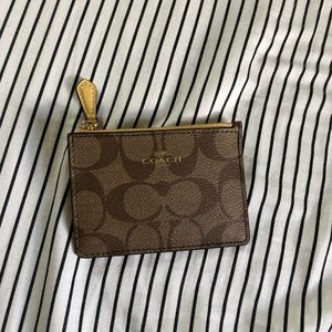 ‼️MOVING SALE‼️ Coach card wallet